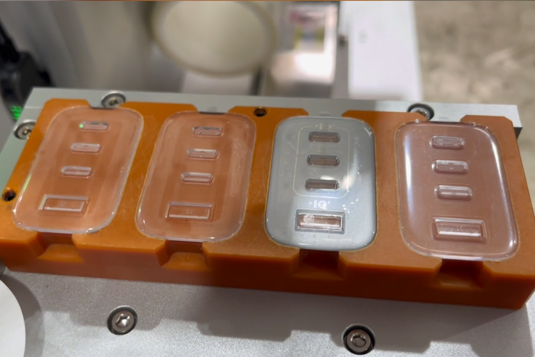 1763370923832332.png 遙控器蓋子.png